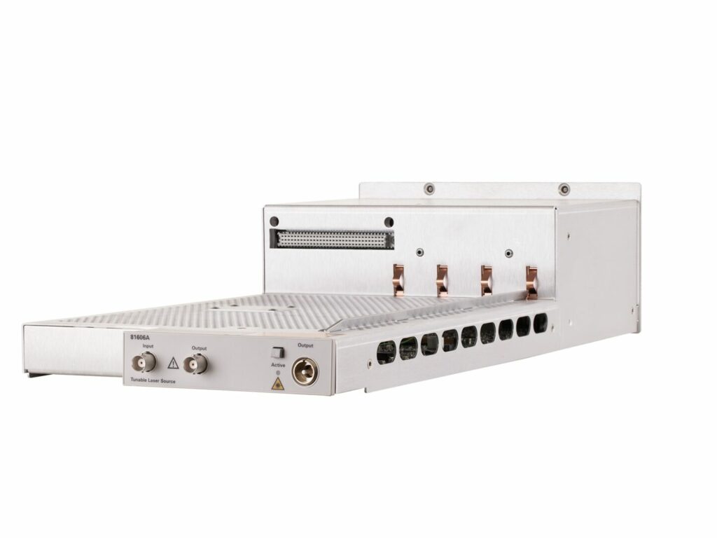 Source laser accordable pour système de mesure