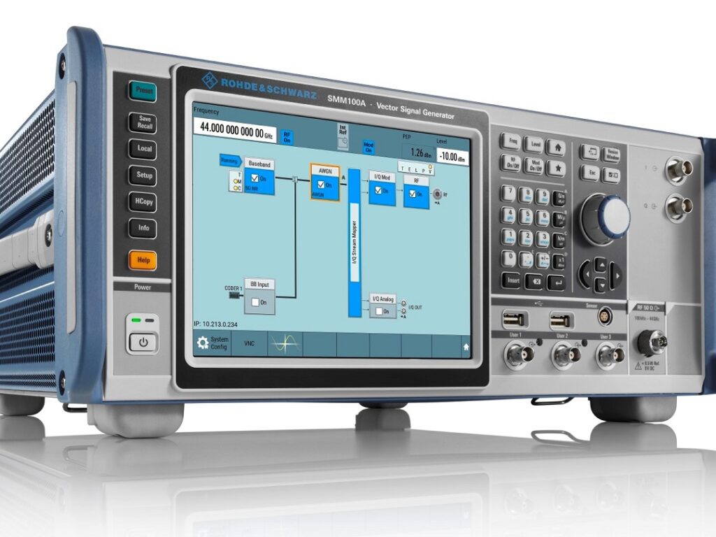 Le générateur de signal vectoriel monte à 44 GHz