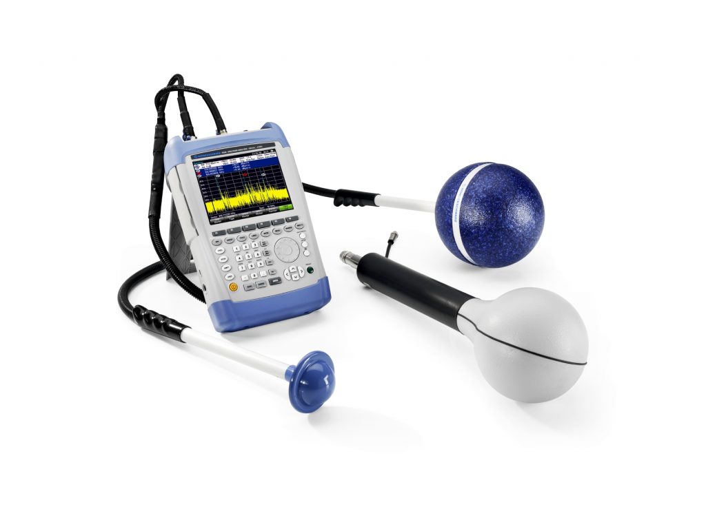La nouvelle antenne isotrope de Rohde & Schwarz mesure les émissions radio jusqu’à 8 GHz