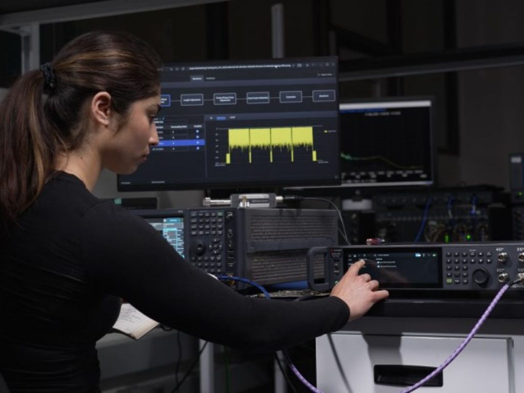Keysight dévoile un générateur de signaux vectoriels pour les applications multicanales denses à large bande